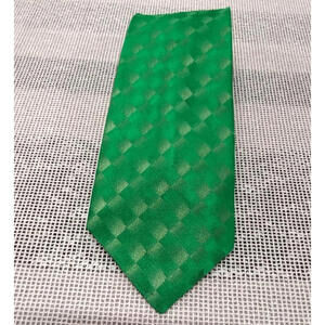 Emerald Green Wide Tie 70s Iridescent Sharkskin Geometric Squares THE HIGHLANDER